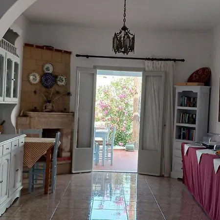 Elia 3*
