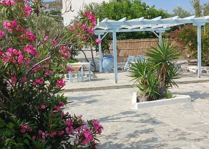 Elia Bed & Breakfast